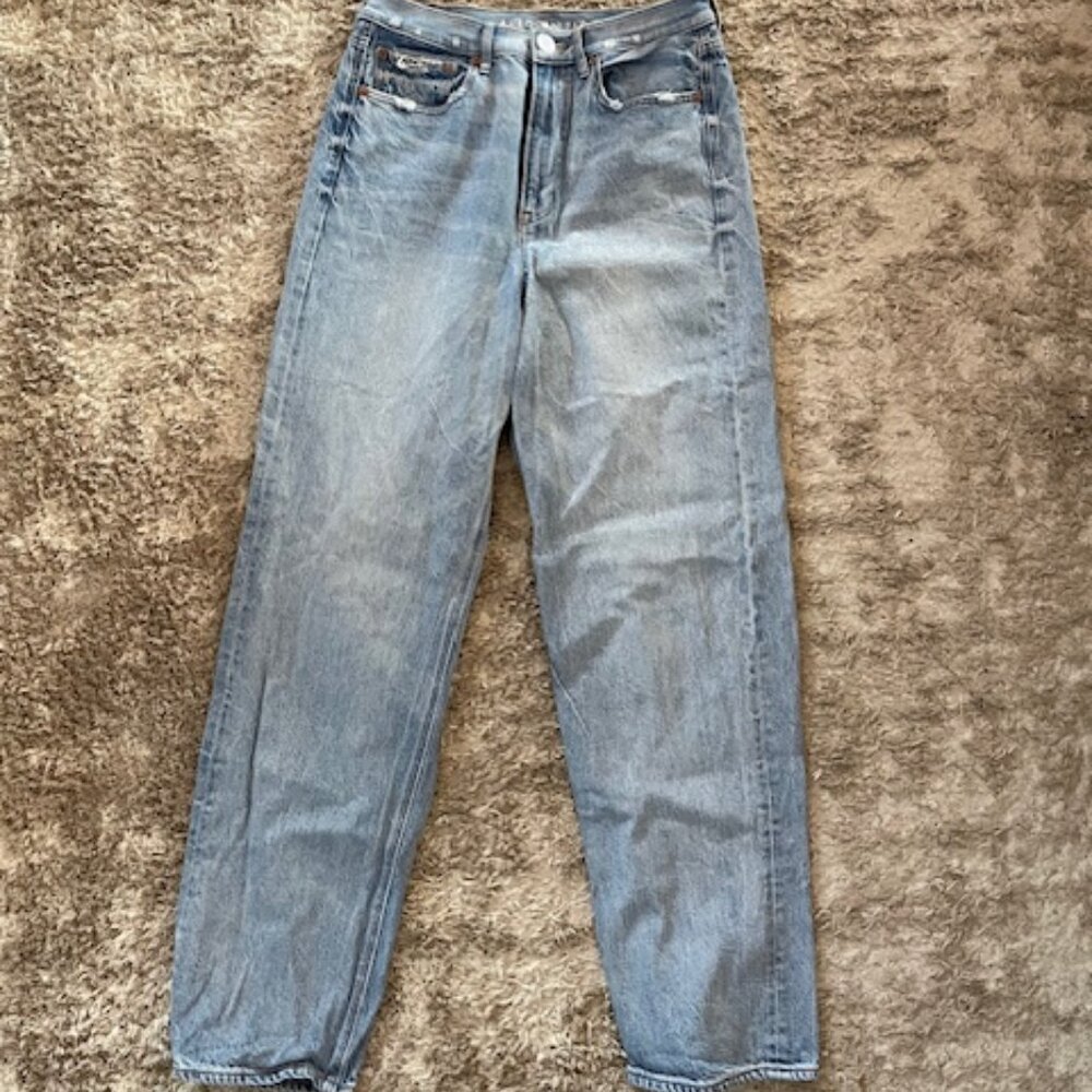 American Eagle Baggy Jeans (8R) High Rise Medium Wash